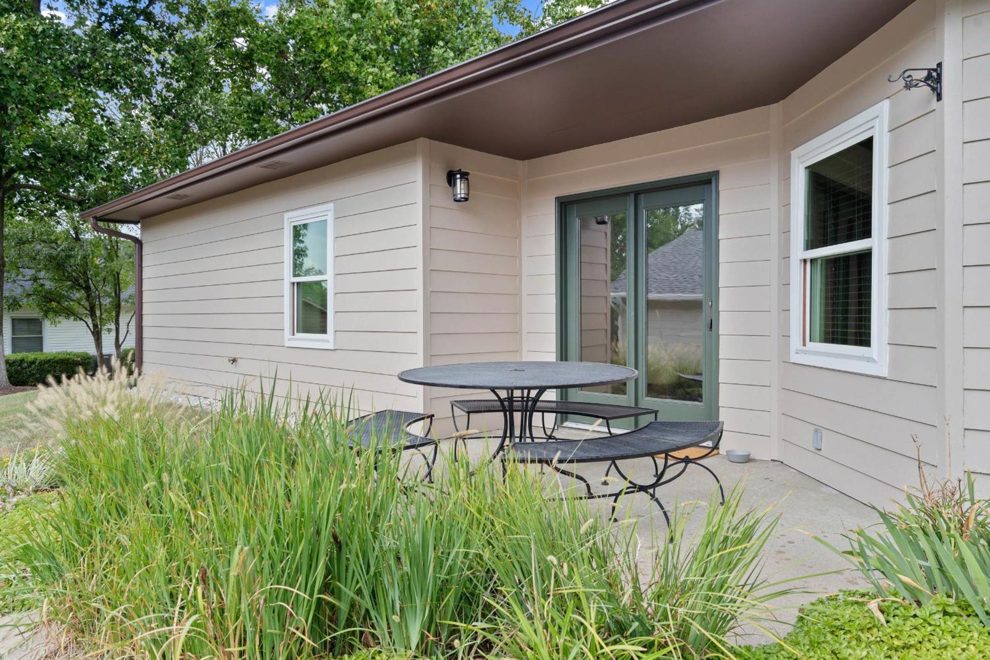 1 5 Miles To Mizzou ~ Spacious & Updated Home~ Columbia Exterior photo